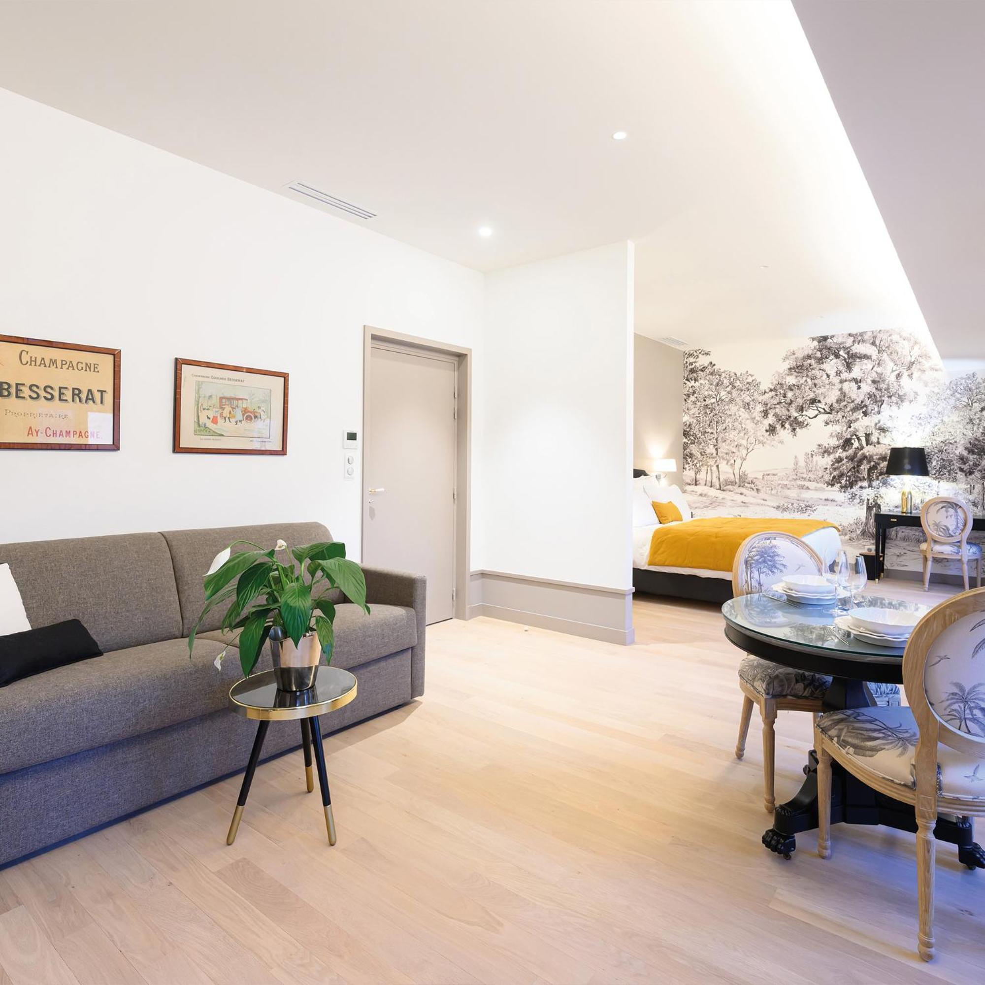 Les Suites Bb, Champagne Besserat De Bellefon Epernay Bagian luar foto